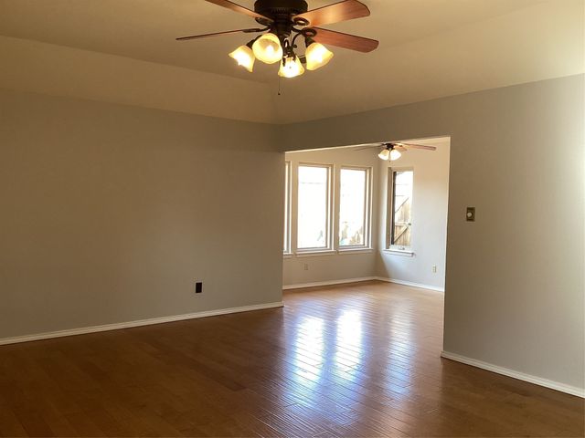 2841 Southridge Drive, Grapevine, TX 76051