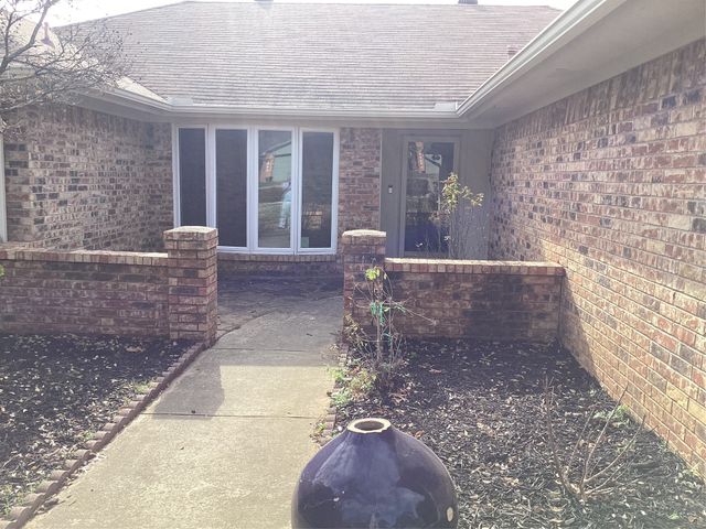 2841 Southridge Drive, Grapevine, TX 76051