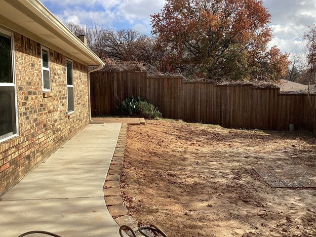 2841 Southridge Drive, Grapevine, TX 76051