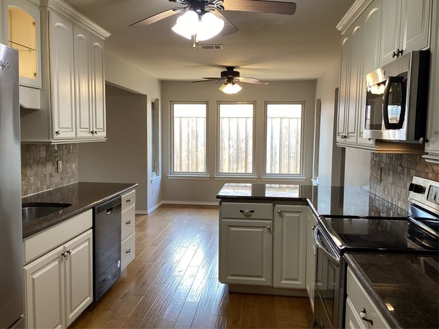 2841 Southridge Drive, Grapevine, TX 76051