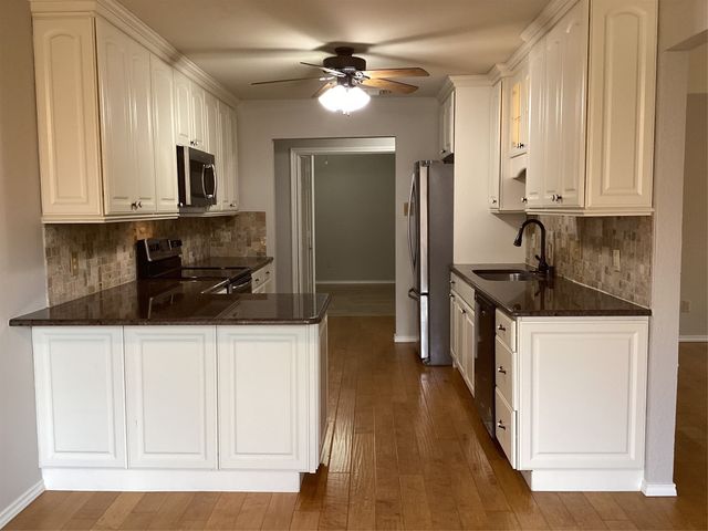 2841 Southridge Drive, Grapevine, TX 76051