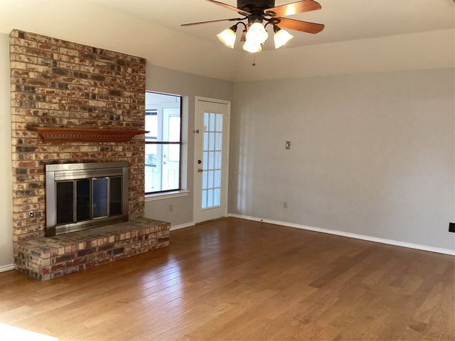 2841 Southridge Drive, Grapevine, TX 76051