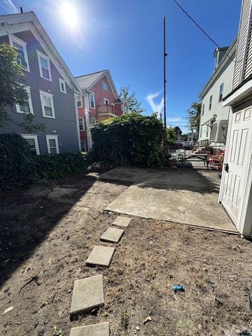 365 Wickenden Street 1, Providence, RI 02903