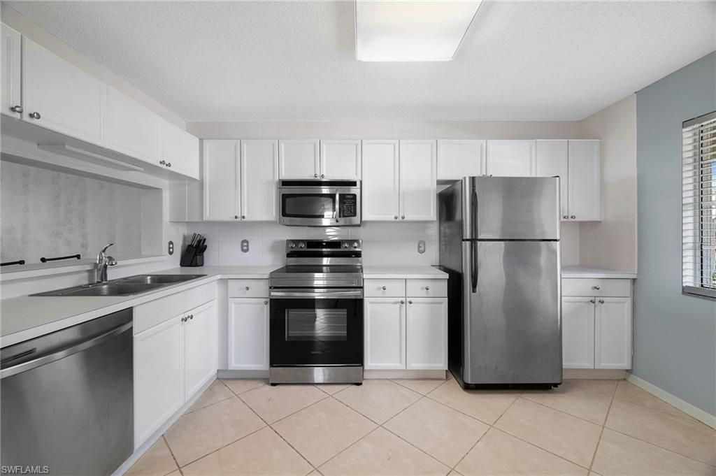 7706 Jewel LN 101, NAPLES, FL 34109 — photo 3