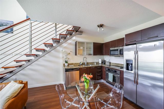 41 SE 5th St 1003, Miami, FL 33131