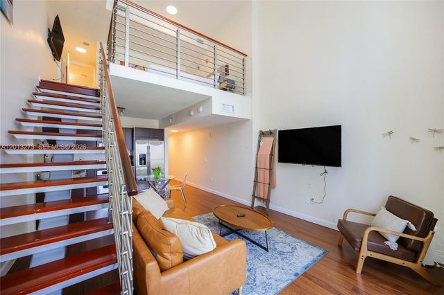41 SE 5th St 1003, Miami, FL 33131