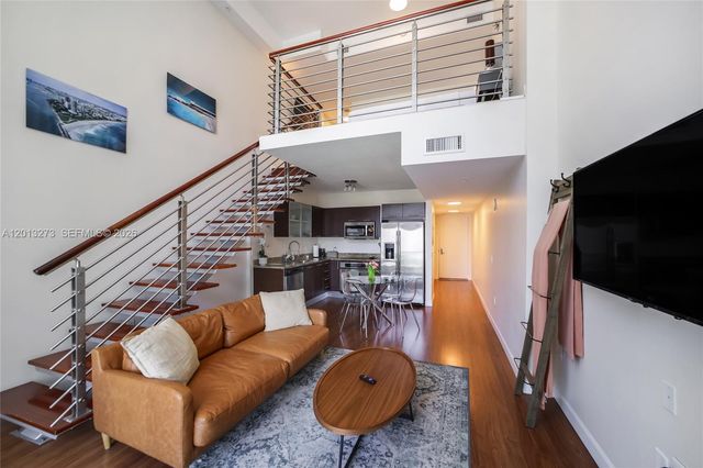 41 SE 5th St 1003, Miami, FL 33131