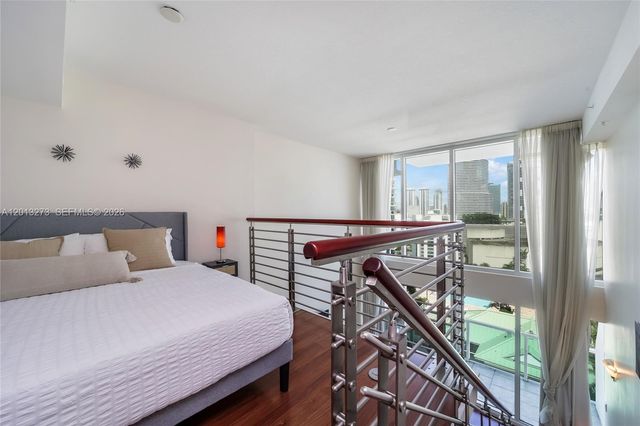 41 SE 5th St 1003, Miami, FL 33131