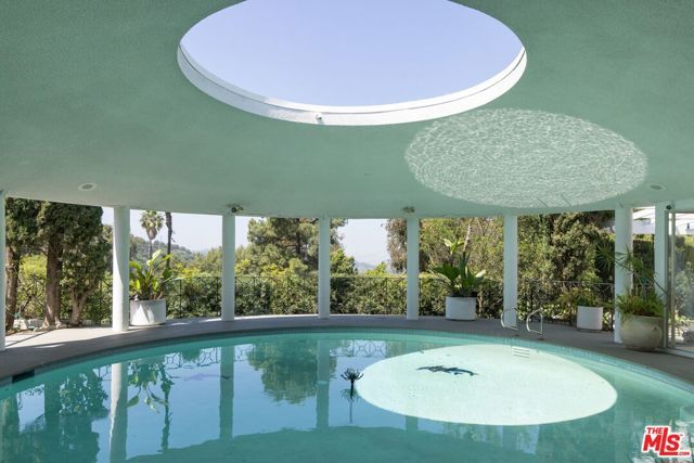 2941 Briar Knoll Drive, Los Angeles, CA 90046