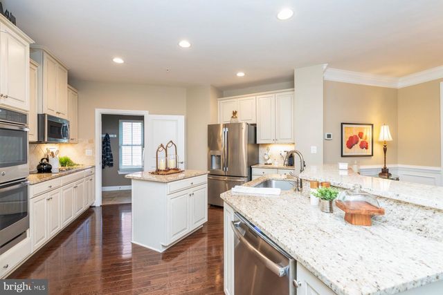 6931 SUMMIT CIR, Baltimore, MD 21239