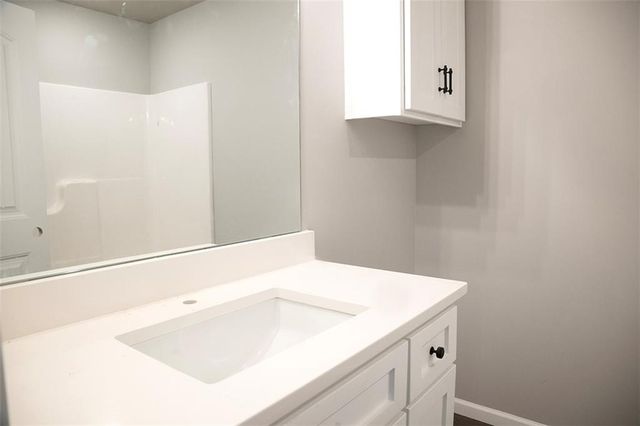 4719 E 135th Court, Grandview, MO 64030