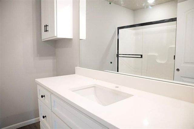 4719 E 135th Court, Grandview, MO 64030