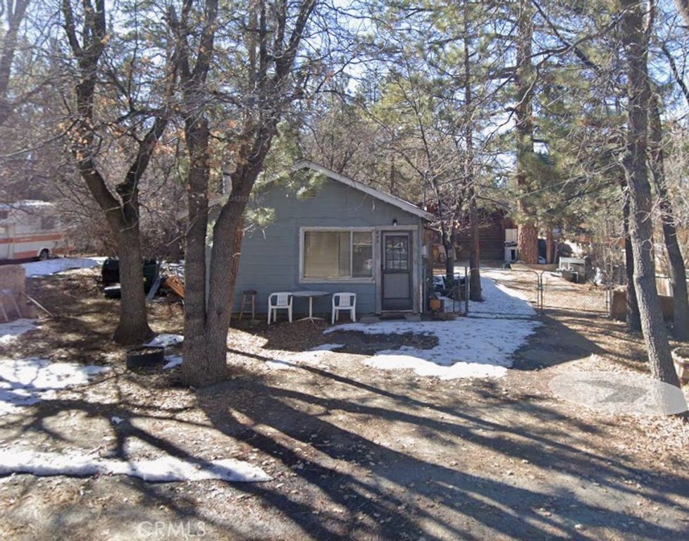 664 Leonard, Sugarloaf, CA 92386