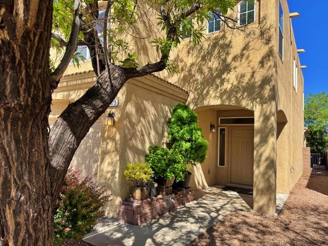 6423 Los Pueblos Place NW, Albuquerque, NM 87114