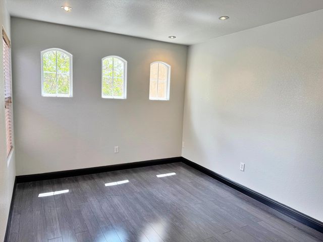 6423 Los Pueblos Place NW, Albuquerque, NM 87114