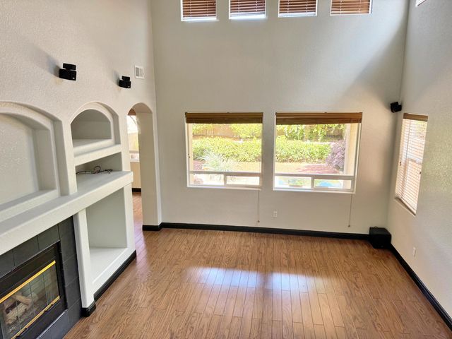 6423 Los Pueblos Place NW, Albuquerque, NM 87114