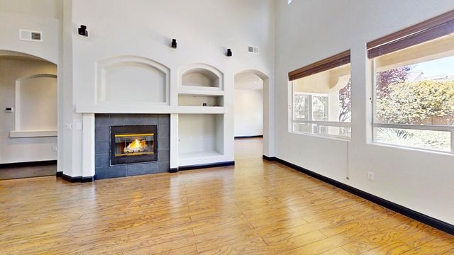 6423 Los Pueblos Place NW, Albuquerque, NM 87114