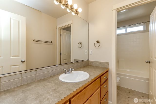 18013 121st Avenue E, Puyallup, WA 98374