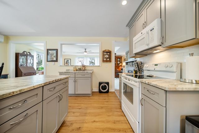 109 Middle Winchendon Road, Rindge, NH 03461