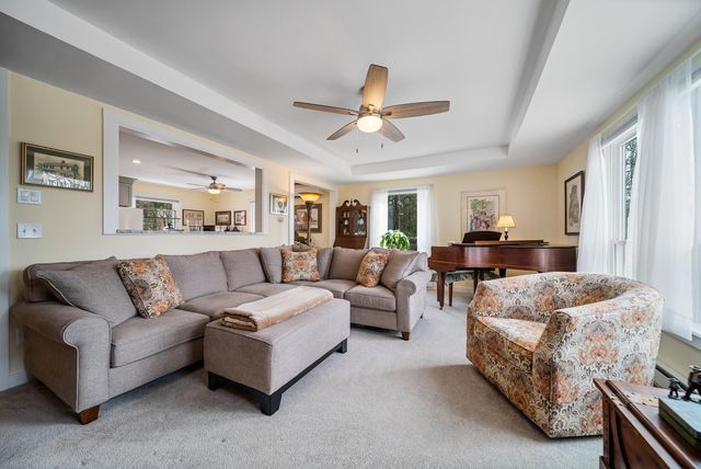 109 Middle Winchendon Road, Rindge, NH 03461