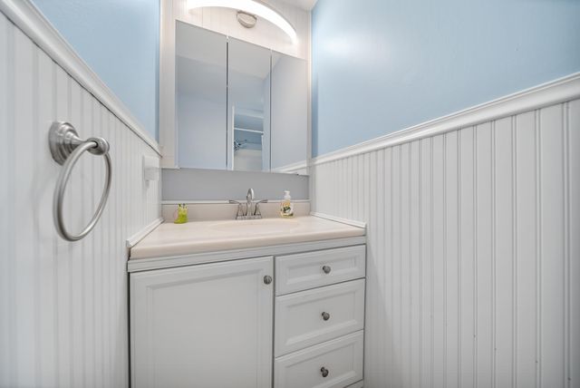 109 Middle Winchendon Road, Rindge, NH 03461