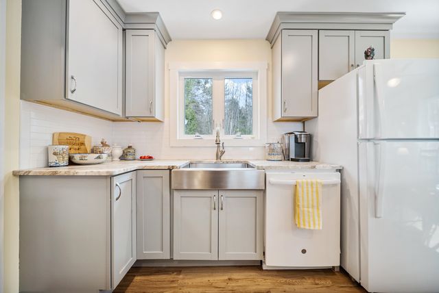 109 Middle Winchendon Road, Rindge, NH 03461