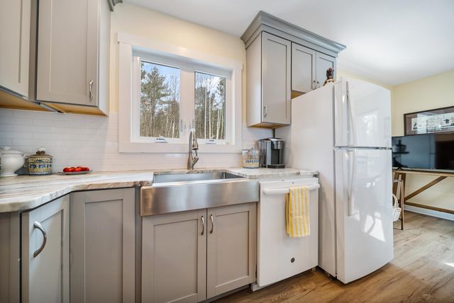 109 Middle Winchendon Road, Rindge, NH 03461