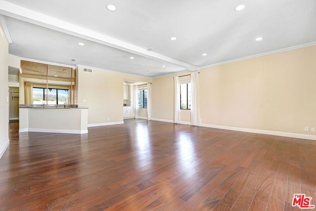 1101 Rexford Drive 303, Los Angeles, CA 90035