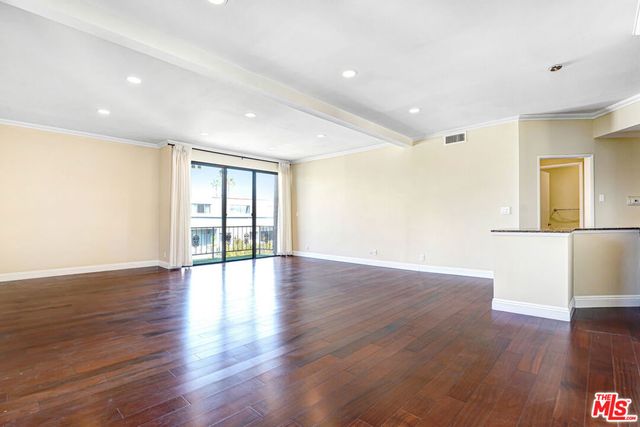 1101 Rexford Drive 303, Los Angeles, CA 90035