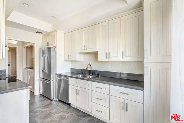 1101 Rexford Drive 303, Los Angeles, CA 90035