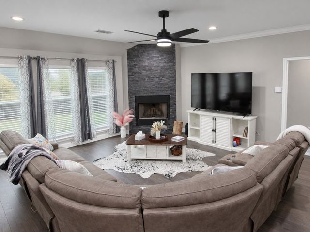 1813 County Road 123, Gainesville, TX 76240