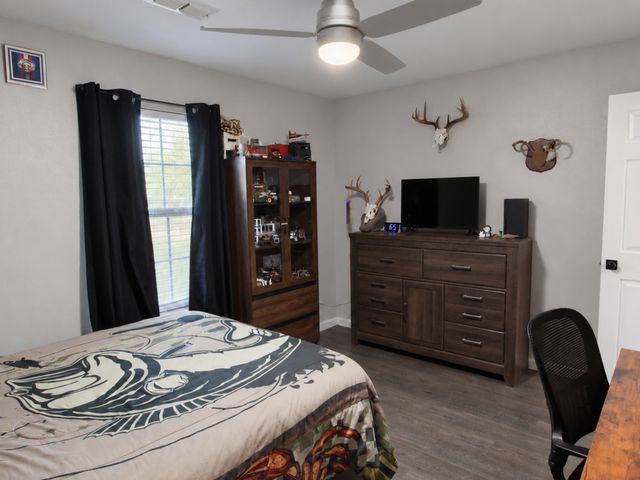 1813 County Road 123, Gainesville, TX 76240