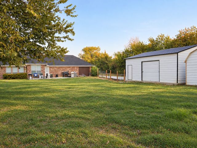 1813 County Road 123, Gainesville, TX 76240