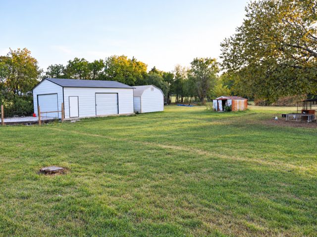 1813 County Road 123, Gainesville, TX 76240