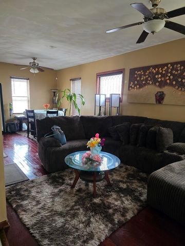 726 Ashland Avenue, Rockford, IL 61103