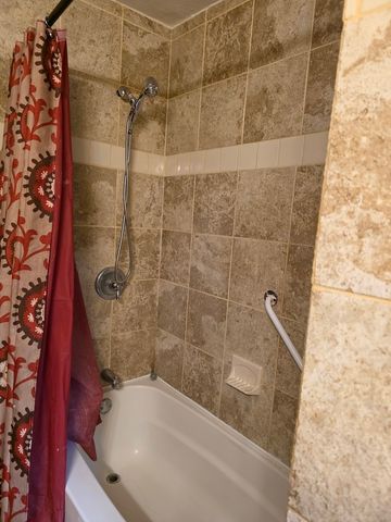 726 Ashland Avenue, Rockford, IL 61103