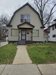 726 Ashland Avenue, Rockford, IL 61103