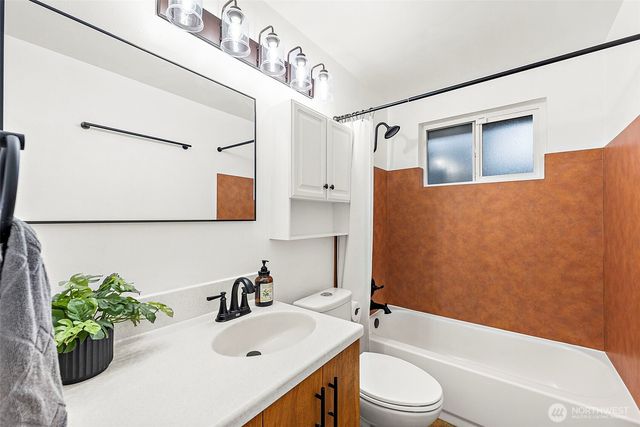 14801 73rd Avenue E, Puyallup, WA 98375