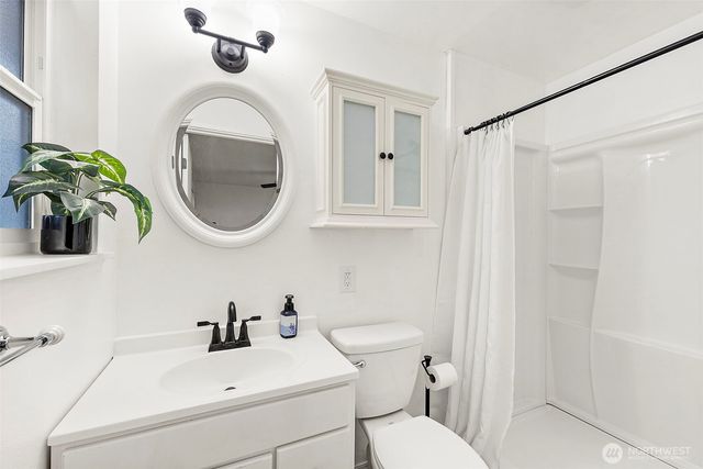 14801 73rd Avenue E, Puyallup, WA 98375