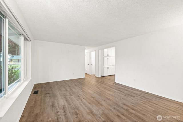 14801 73rd Avenue E, Puyallup, WA 98375