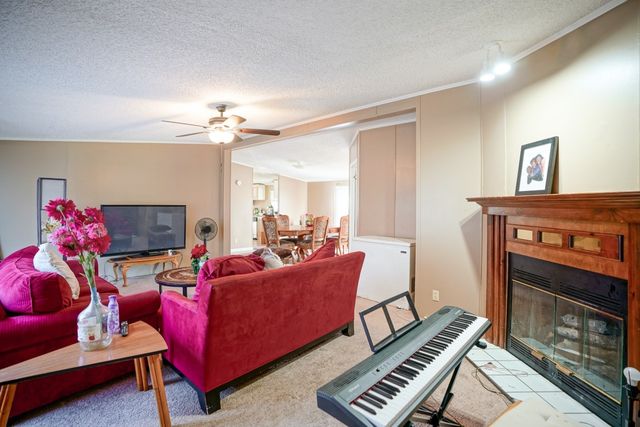 126 Sorrel Way, Alvarado, TX 76009