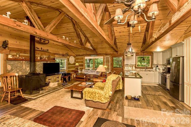1059 Setzer Cove Road, Maggie Valley, NC 28751