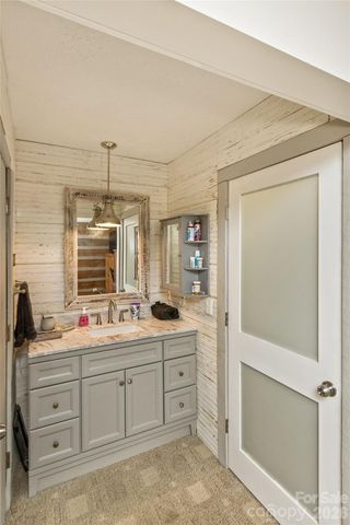 1059 Setzer Cove Road, Maggie Valley, NC 28751