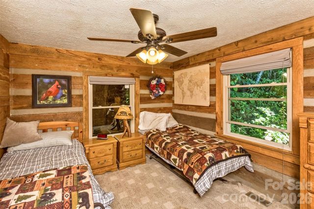 1059 Setzer Cove Road, Maggie Valley, NC 28751