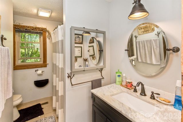 1059 Setzer Cove Road, Maggie Valley, NC 28751