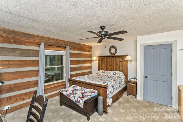 1059 Setzer Cove Road, Maggie Valley, NC 28751