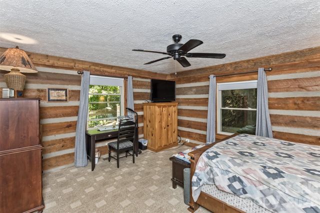 1059 Setzer Cove Road, Maggie Valley, NC 28751