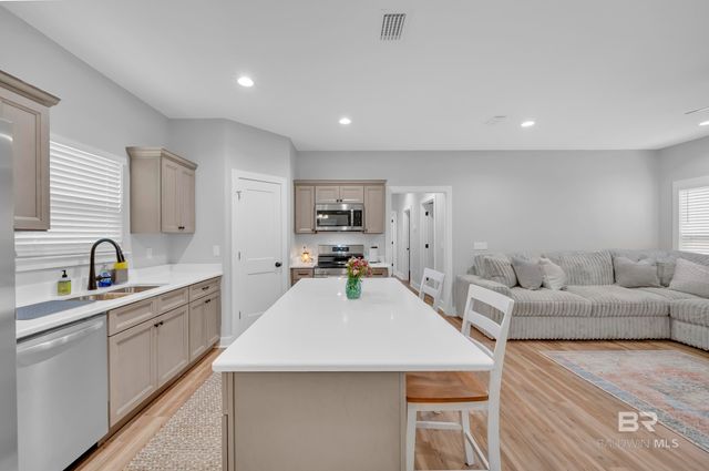 18135 Hoiles Street, Robertsdale, AL 36567