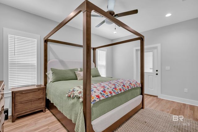 18135 Hoiles Street, Robertsdale, AL 36567