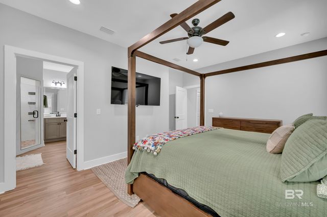 18135 Hoiles Street, Robertsdale, AL 36567